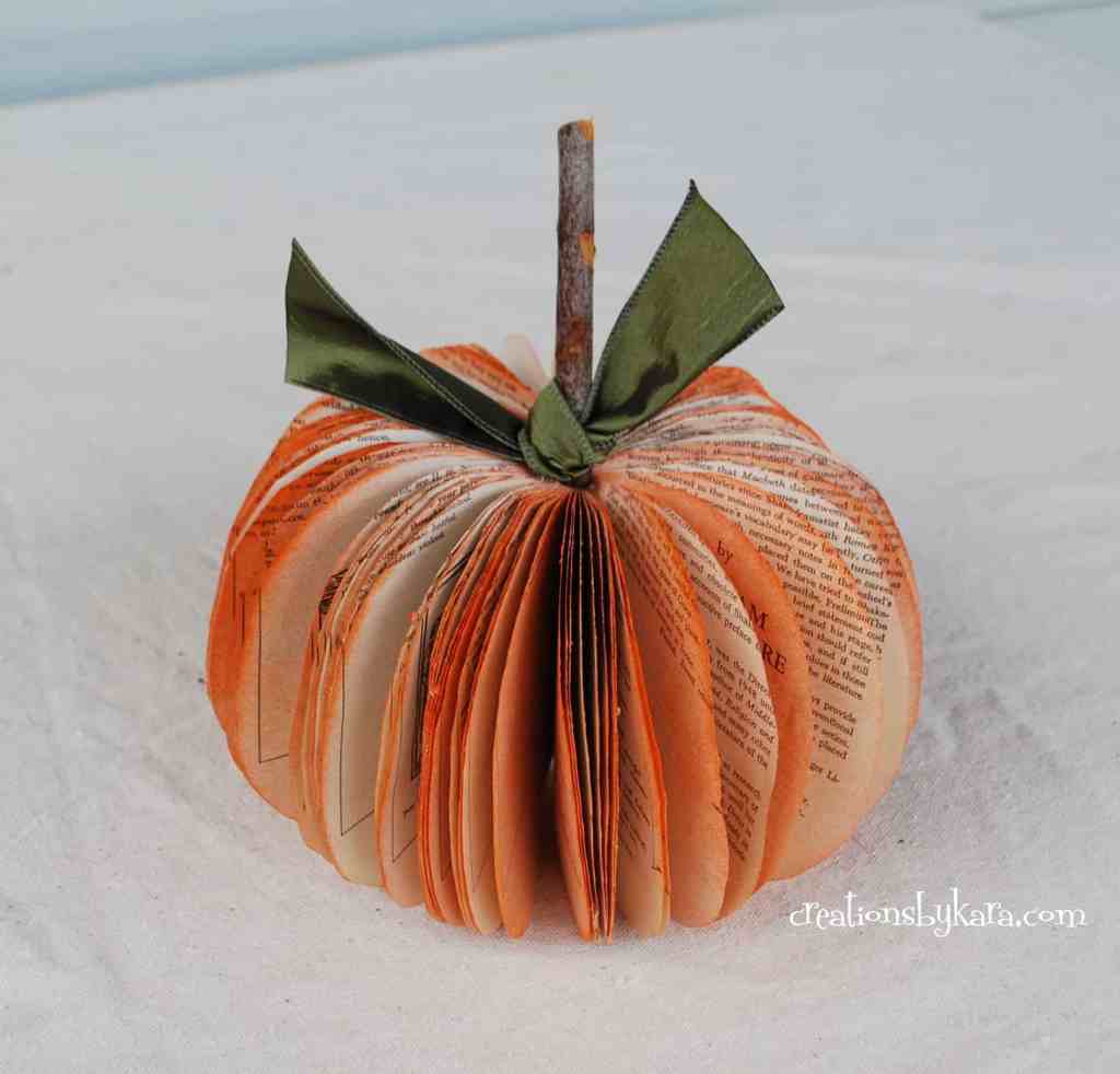 book page pumpkin craft