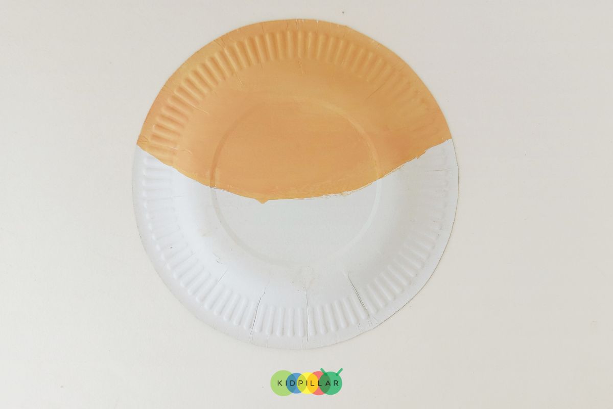 Body of easy pirate craft with paper plate