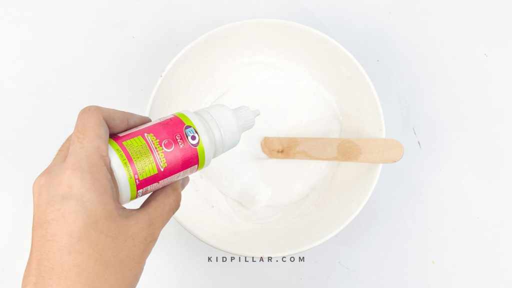 Add contact solution to Rainbow fluffy slime mixture