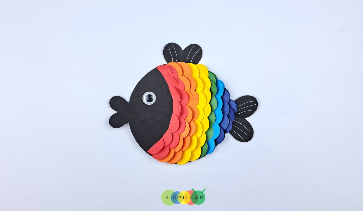 moving rainbow fish craft for kids