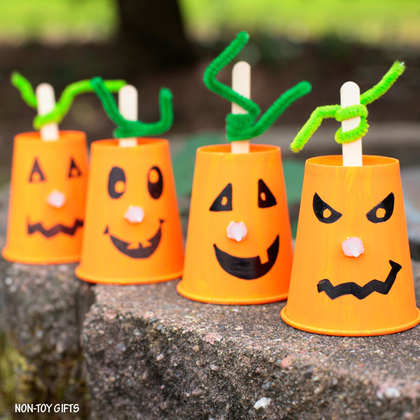 Paper cup jack-o-lantern Halloween craft