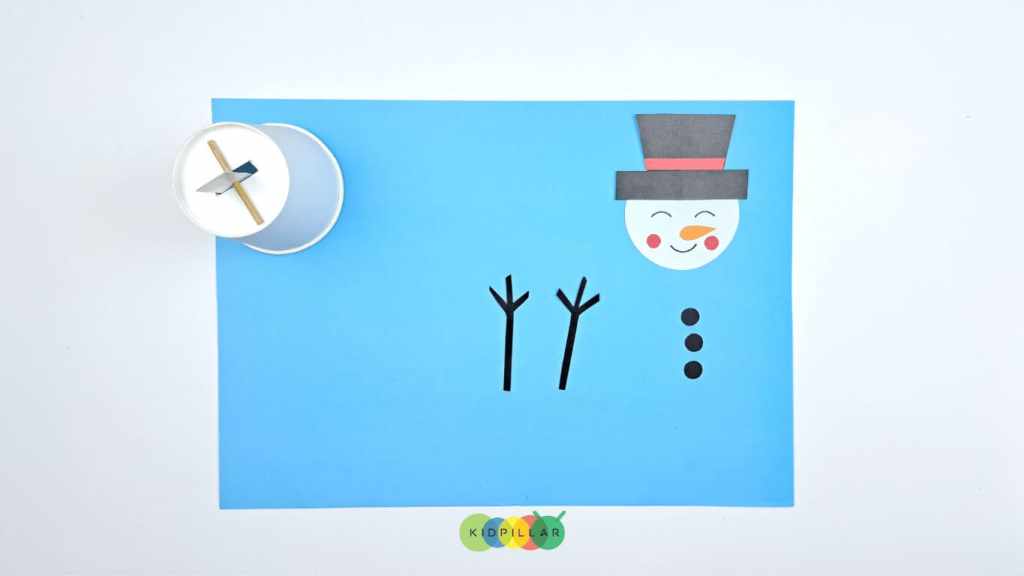 Make hands and buttons for paper cup snowman puppet