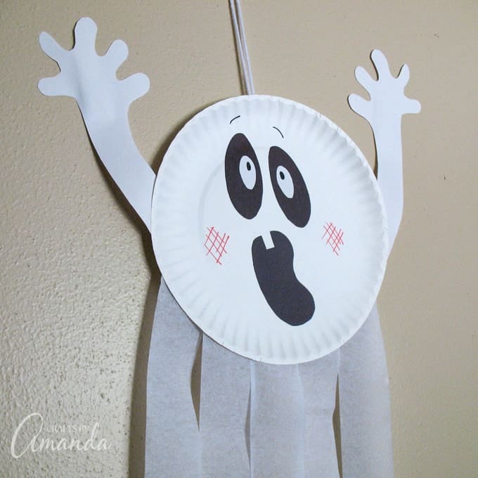 Paper plate ghost DIY Halloween Craft