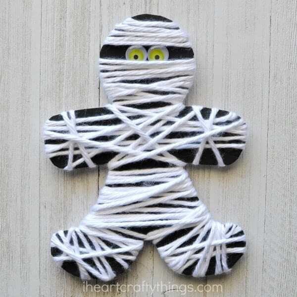 Yarn wrapped mummy Halloween craft easy