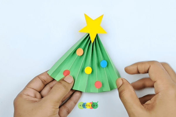 Christmas tree paper craft